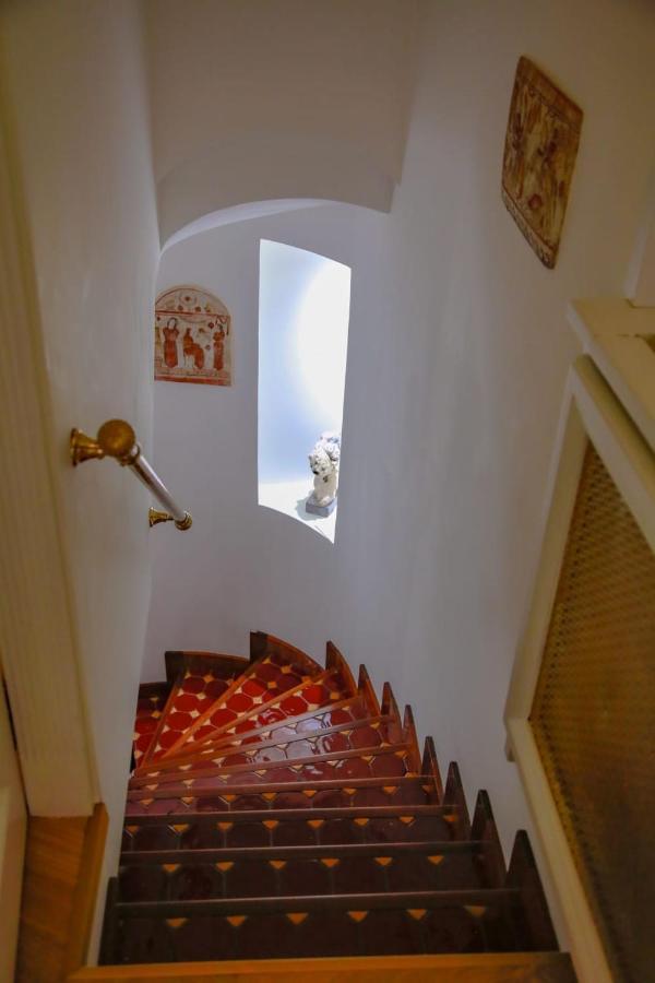 L'Echelle Rouge Aparthotel Кан Екстериор снимка