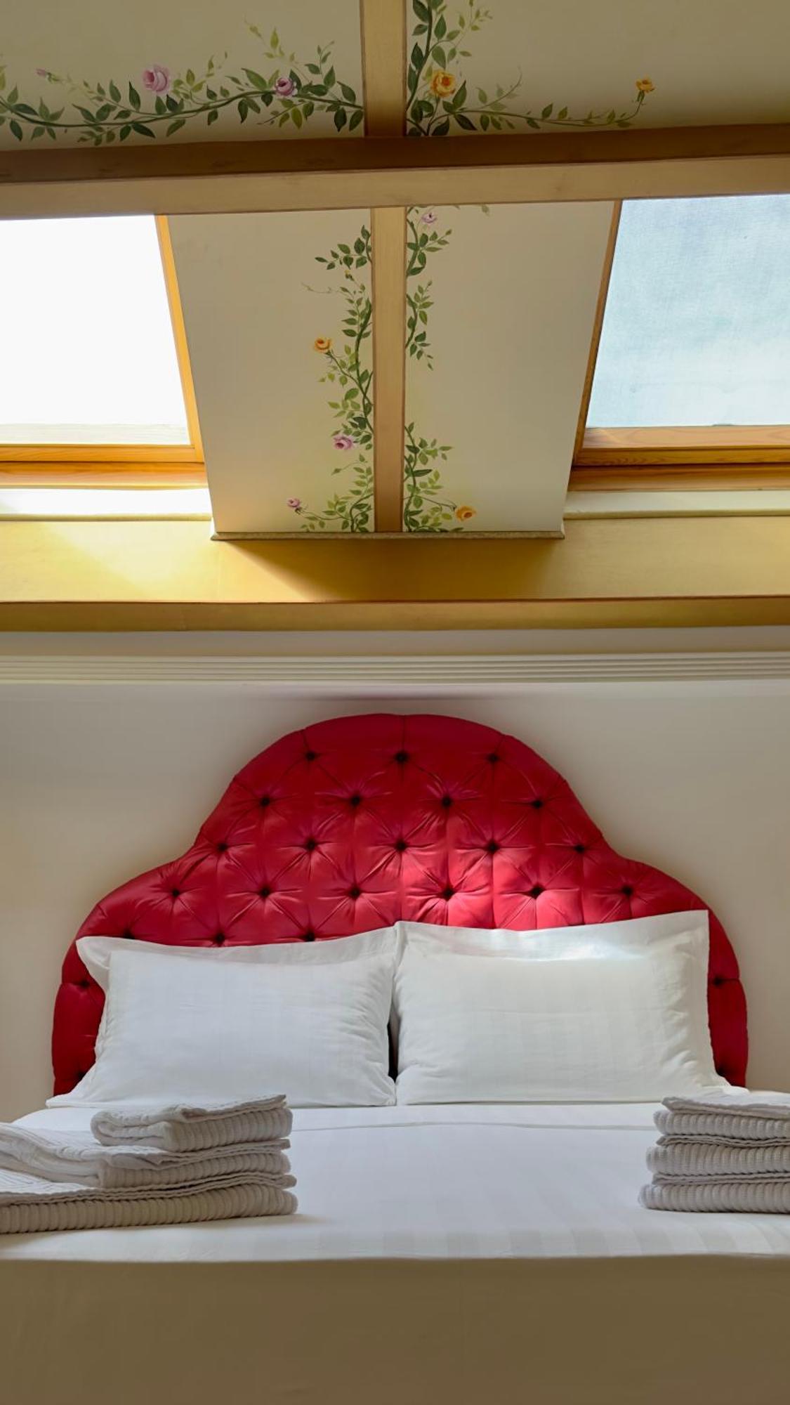 L'Echelle Rouge Aparthotel Кан Екстериор снимка